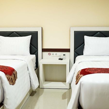 Grand Buana Lestari Hotel ปาดัง ภายนอก รูปภาพ