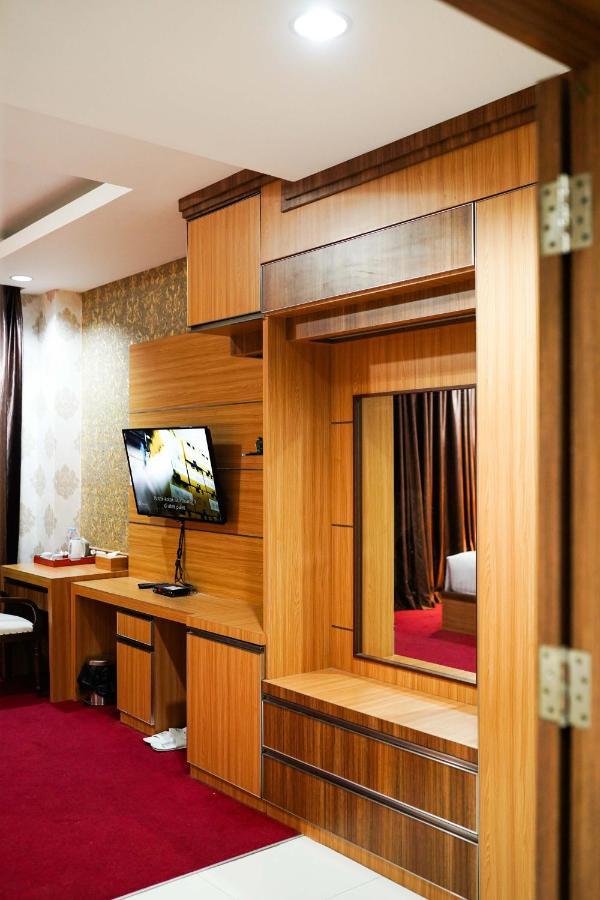 Grand Buana Lestari Hotel ปาดัง ภายนอก รูปภาพ