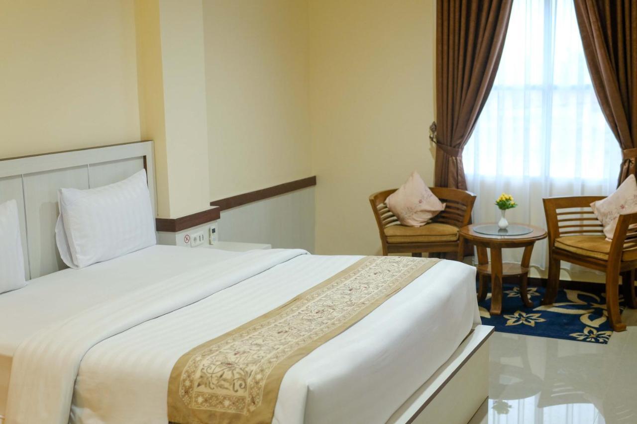 Grand Buana Lestari Hotel ปาดัง ภายนอก รูปภาพ